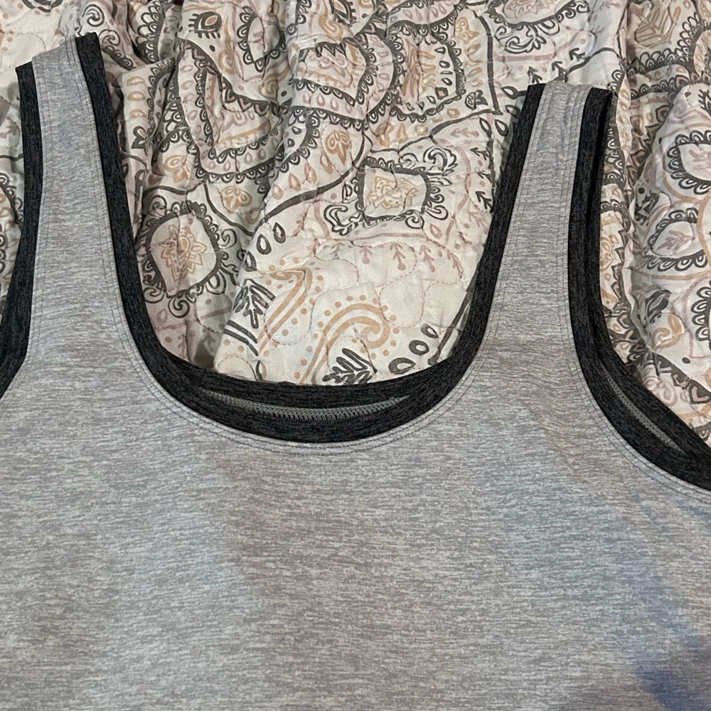 TEREZ Color Block Gray And Black Trim TLC Activewear Crop Top. Women’s Medium. - Picture 5 of 5